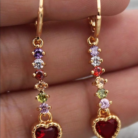 New heart gold dangle drop earrings - Picture 5 of 5